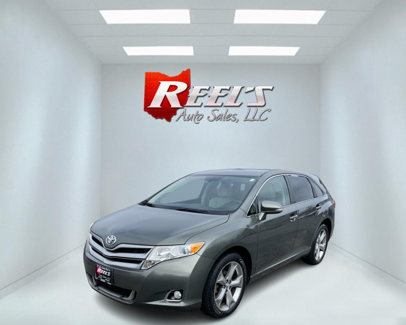 2013 Green /Tan Toyota Venza XLE V6 AWD (4T3BK3BB2DU) with an 3.5L V6 DOHC 24V engine, 6-Speed Automatic transmission, located at 547 E. Main St., Orwell, OH, 44076, (440) 437-5893, 41.535435, -80.847855 - Photo#0